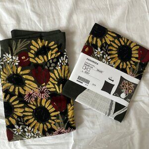 BNWT ikea 20x20” (50 x 50 cm) pillowcases , green with sunflowers